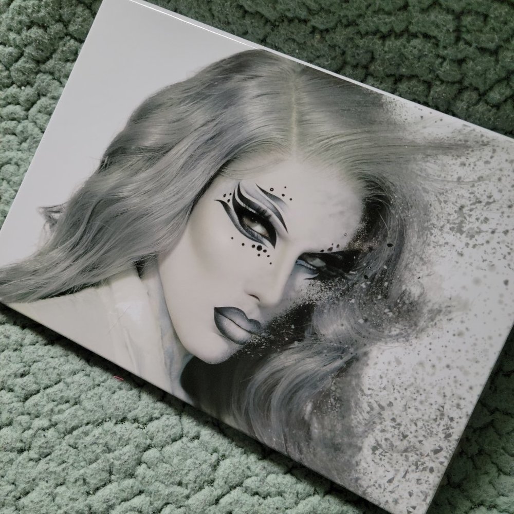 Jeffree Star Cremated Palette